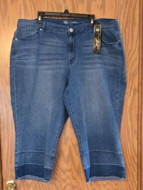 D2G Ladies Denim Shorts Size 24 PW